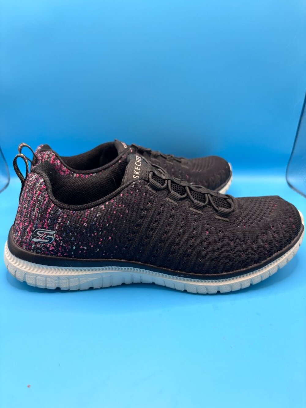 Skechers Virtue Ladies 6.5 Wide
